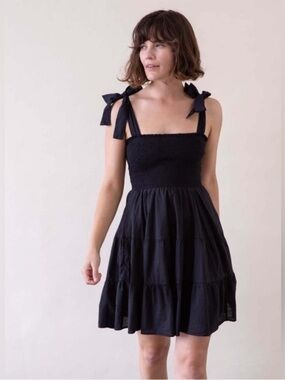 XiRENA Dress ‘Lori’ Black Tie-Shoulder Mini Dress Size Small